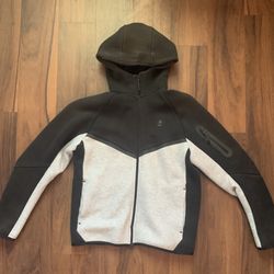 Grey N Black Nike Tech $70 Negotiable ! 