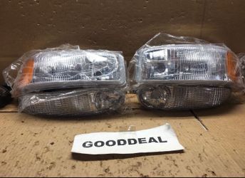 #182 Fit 01-06 GMC Sierra/Yukon/Denali Chrome Amber Headlight 
