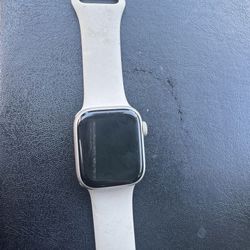Apple Watch Series 7 Locked