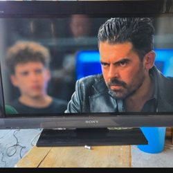 Sony 32" Television KDL-32EX400