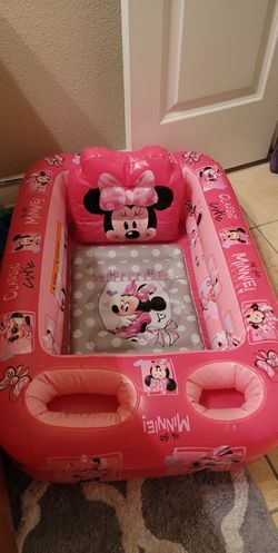 Minnie Mouse Baby Bath $10