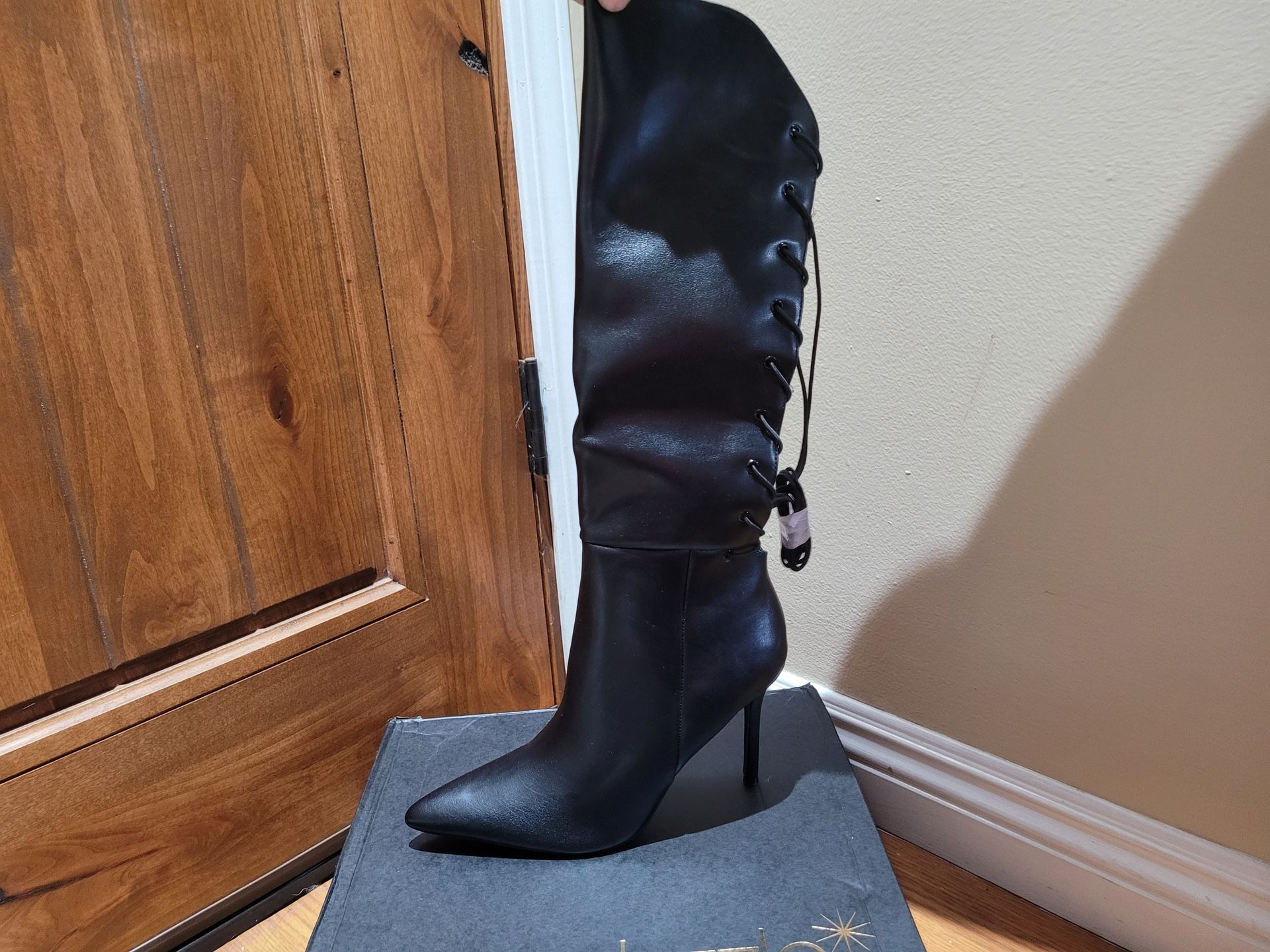 SHOEDAZZLE KAMILAH BLACK PUMPS! SIZE 10! BRAND NEW IN BOX!