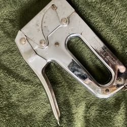 Staple Gun