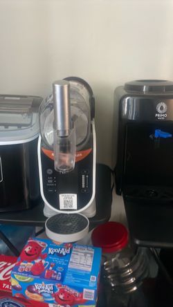 Ninja SLUSHi 72 oz Frozen Drink Machine (FS300 Gray) - RapidChill Tech