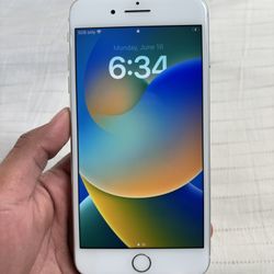 iPhone 8 Plus 