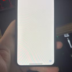 iPhone SE (CRACKED SCREEN) UNLOCKED