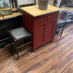 Kitchen Island And (2) Stools