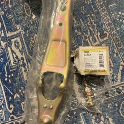 1999 Ford Mustang Clutch Fork & Pivot Stud (NEW)