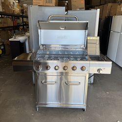 Nexgrill Gourmet Pro 6-Burner Stainless Steel Propane Gas Grill with Searing Side Burner and Griddle Max Insert