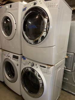Whirlpool front load washer and gas dryer set working perfectly with 4 months warranty
