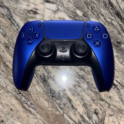 Blue PS4 Controller