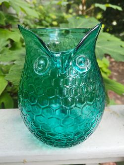 PENDING SALE *BEAUTIFUL Teal Glass Owl Vase Blenko Style