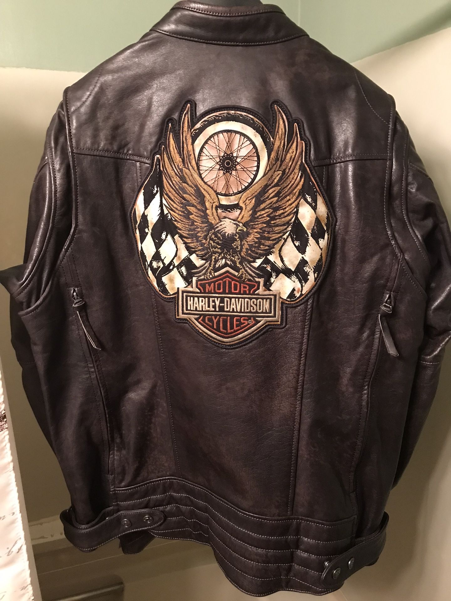 Up For Sale Is A Brand New Harley-Davidson Men’s Marmax Leather Jacket 3 In 1