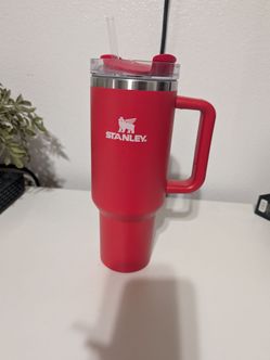 RED STANLEY TUMBLER