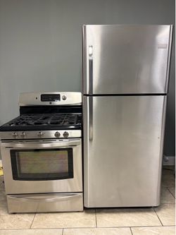 Frigidaire top freezer refrigerator &. Kenmore gas range set stainless steel