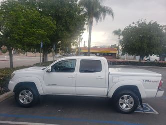 Toyota Tacoma Tonneau Truck Bed Cover 5 ft