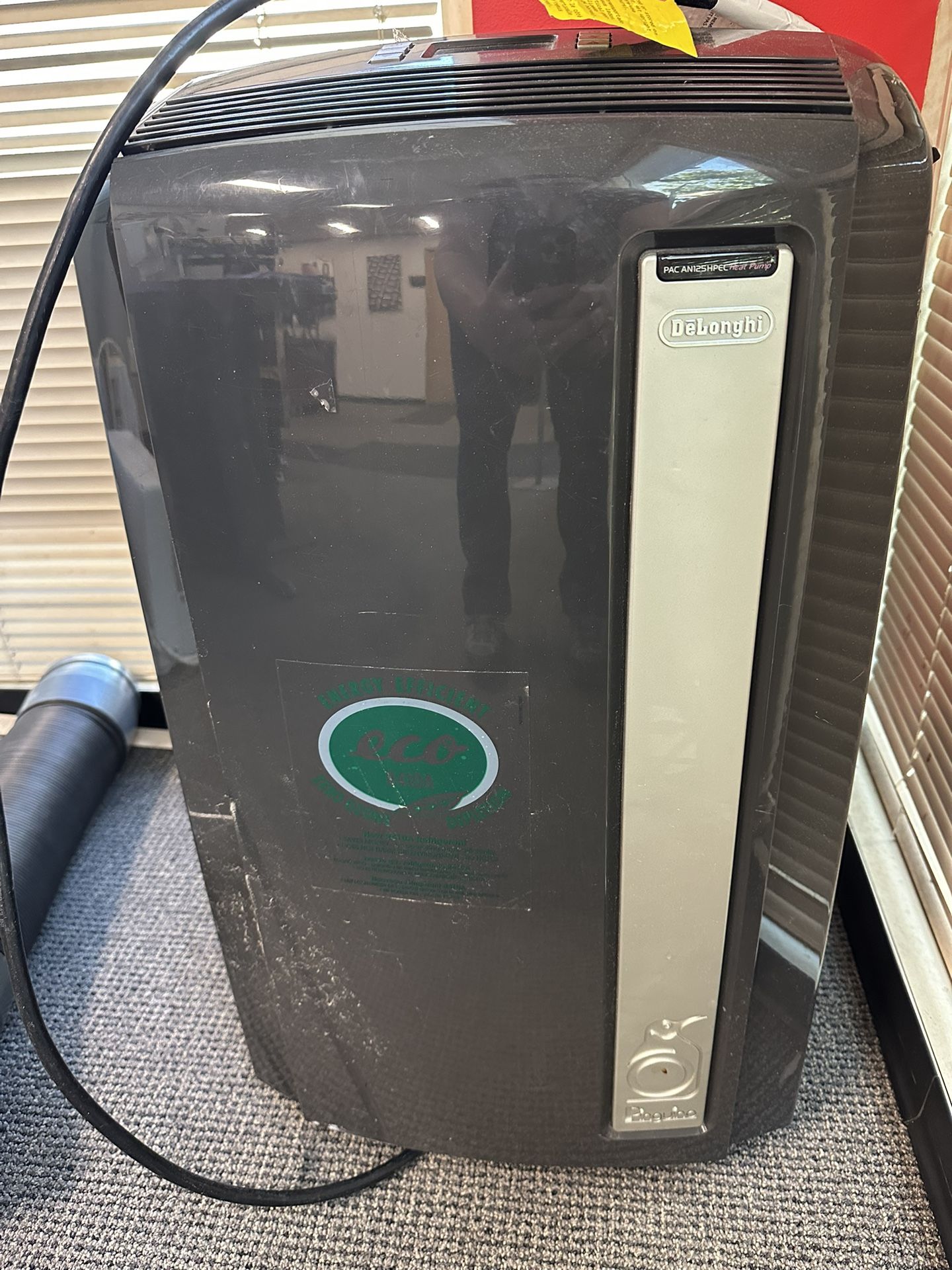 DeLonghi Air Conditioner 12,500 BTU