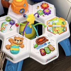 Vtech Buzz & Learn Activity Table