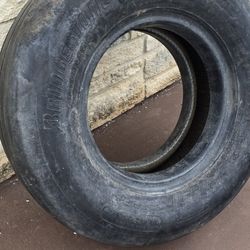 Used solid rubber heavy airplane tire 