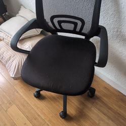 Office chair must sell