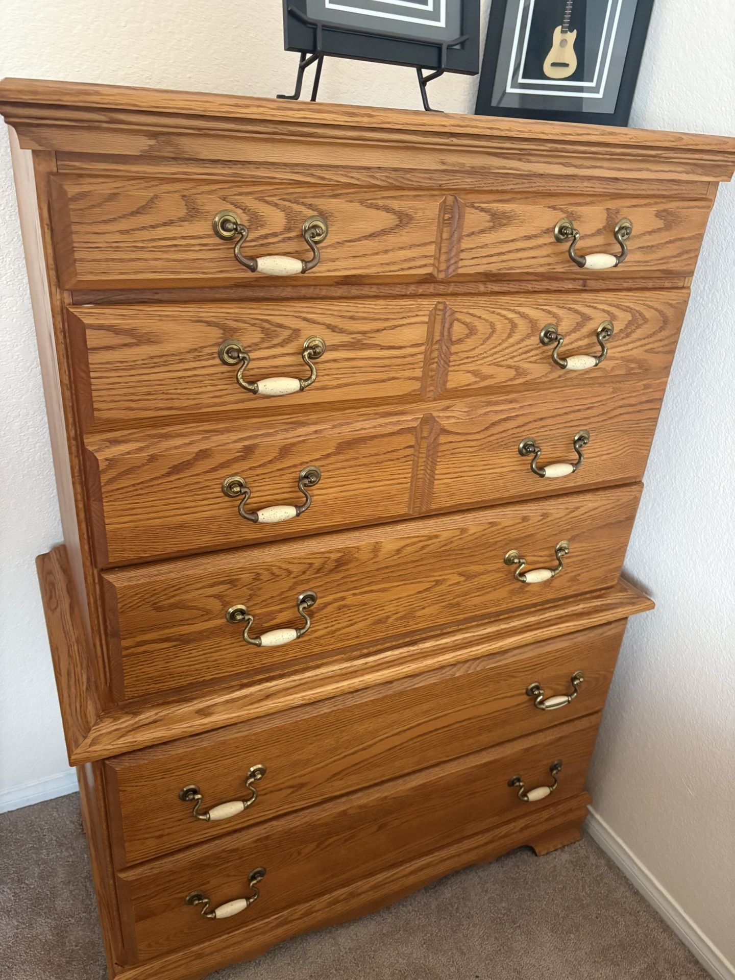 Dresser With Mirror
