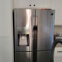 Samsung 36” Counter Depth 4-Door French Door Refrigerator