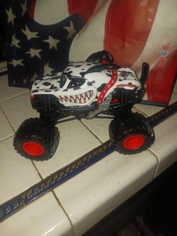 Monster Jam Monster Mutt Dalmatian Toy