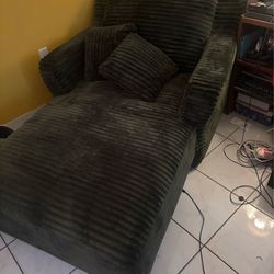 Dark Green Chaise