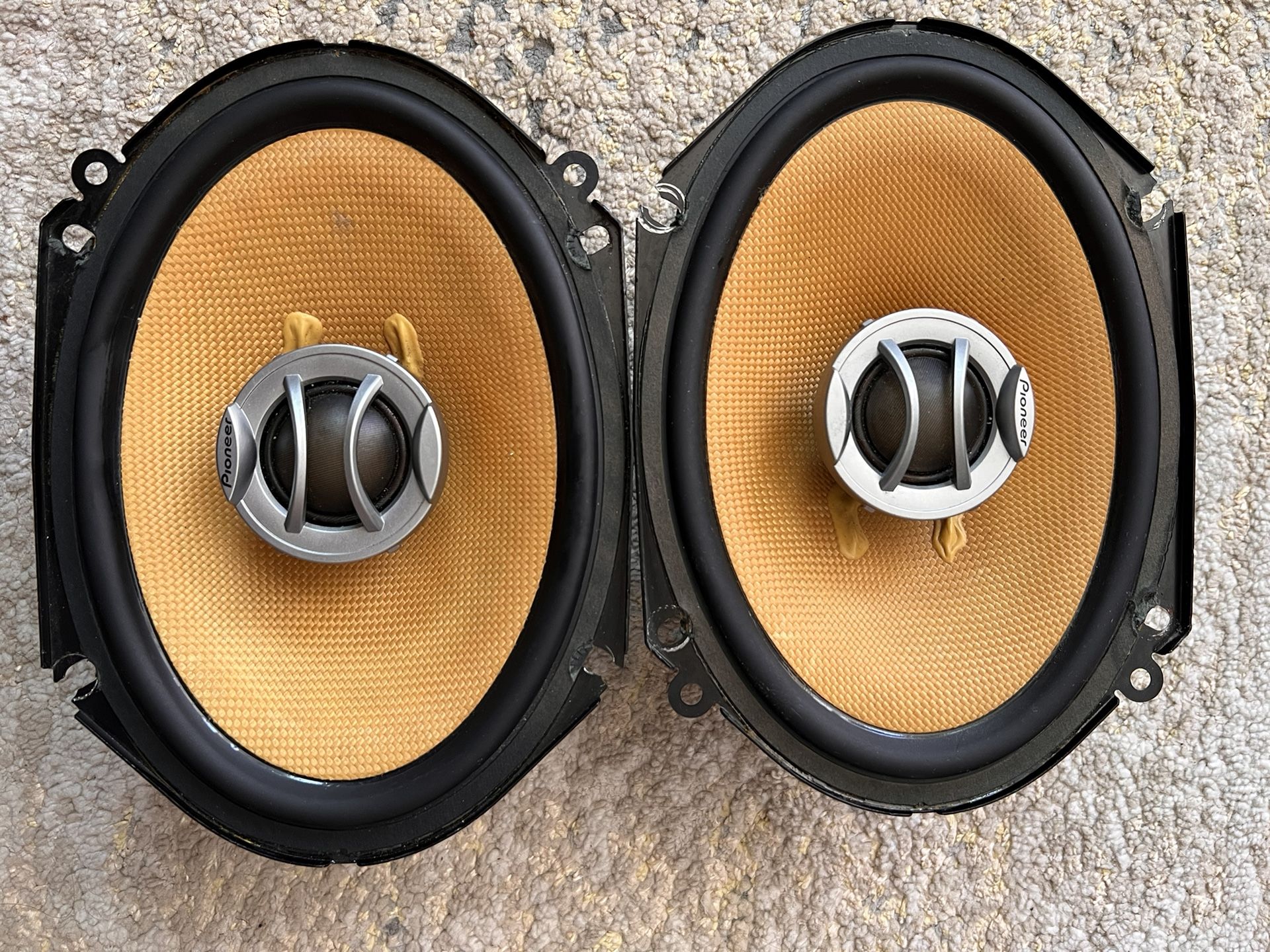 Pioneer TS-D680R 6 X 8 Speakers, Not Alpine, Sony, Focal