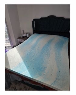 Queen sized 3 inch memory foam - very soft