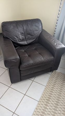Haverty's brown leather living room set.