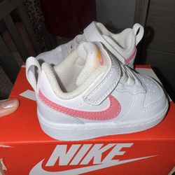 Like New Nike Court Borough Low 2 Girl Toddler Shoes 