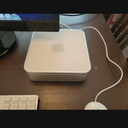 Mac Mini Late 2009. 2GB RAM, NVIDIA GeForce 256 MB And 160 GB HHD