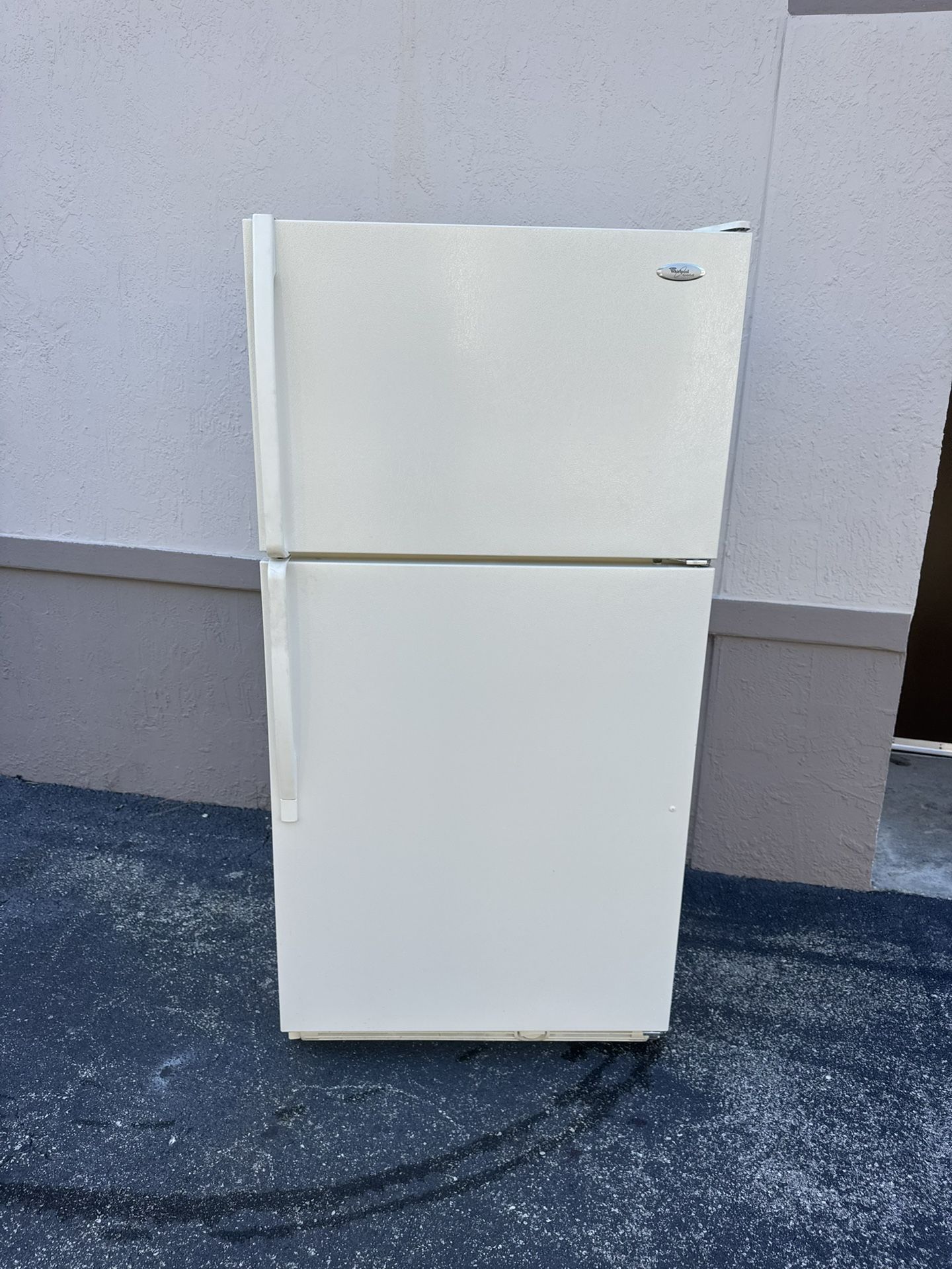 Whirlpool Refrigerator Good Condition Everything Works Fine 