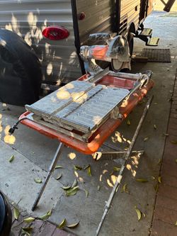 Ridgid Wet Tile Saw with Stand