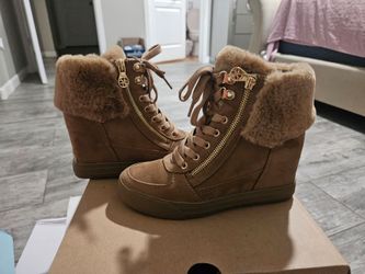 Women shoes