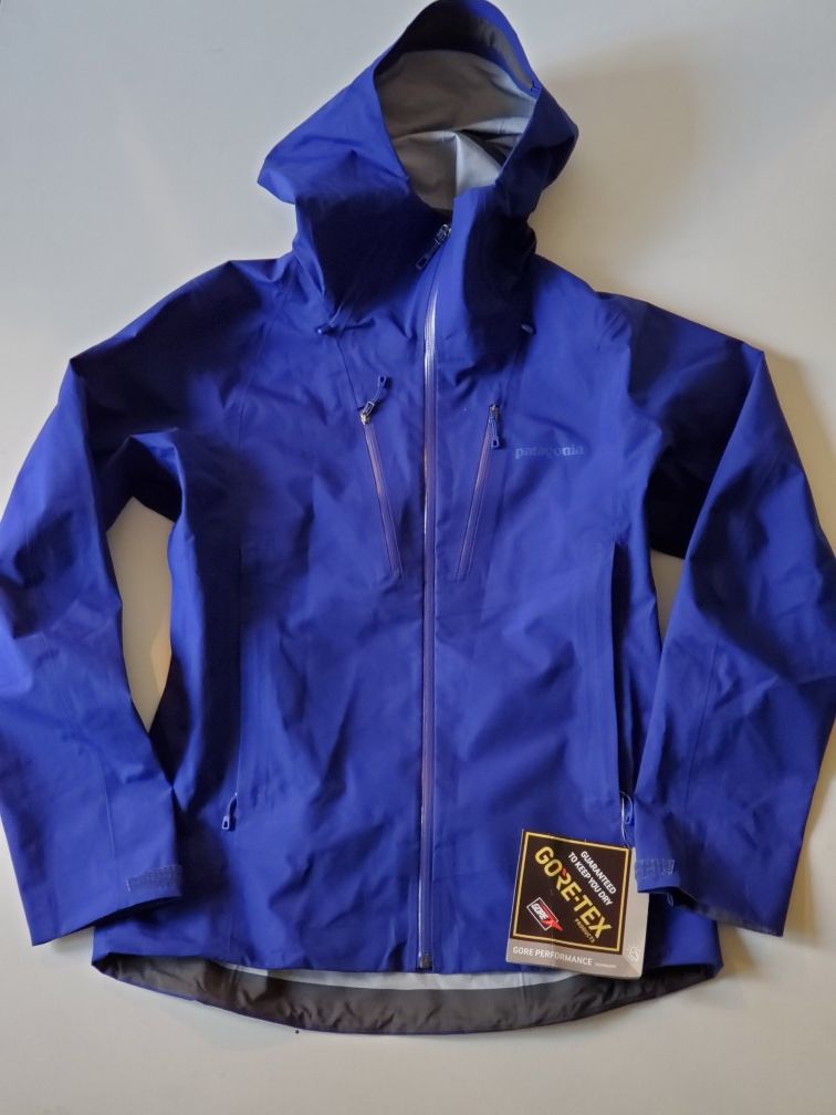 Patagonia Women's triolet jacket small