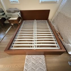 Wooden mattress bed frame