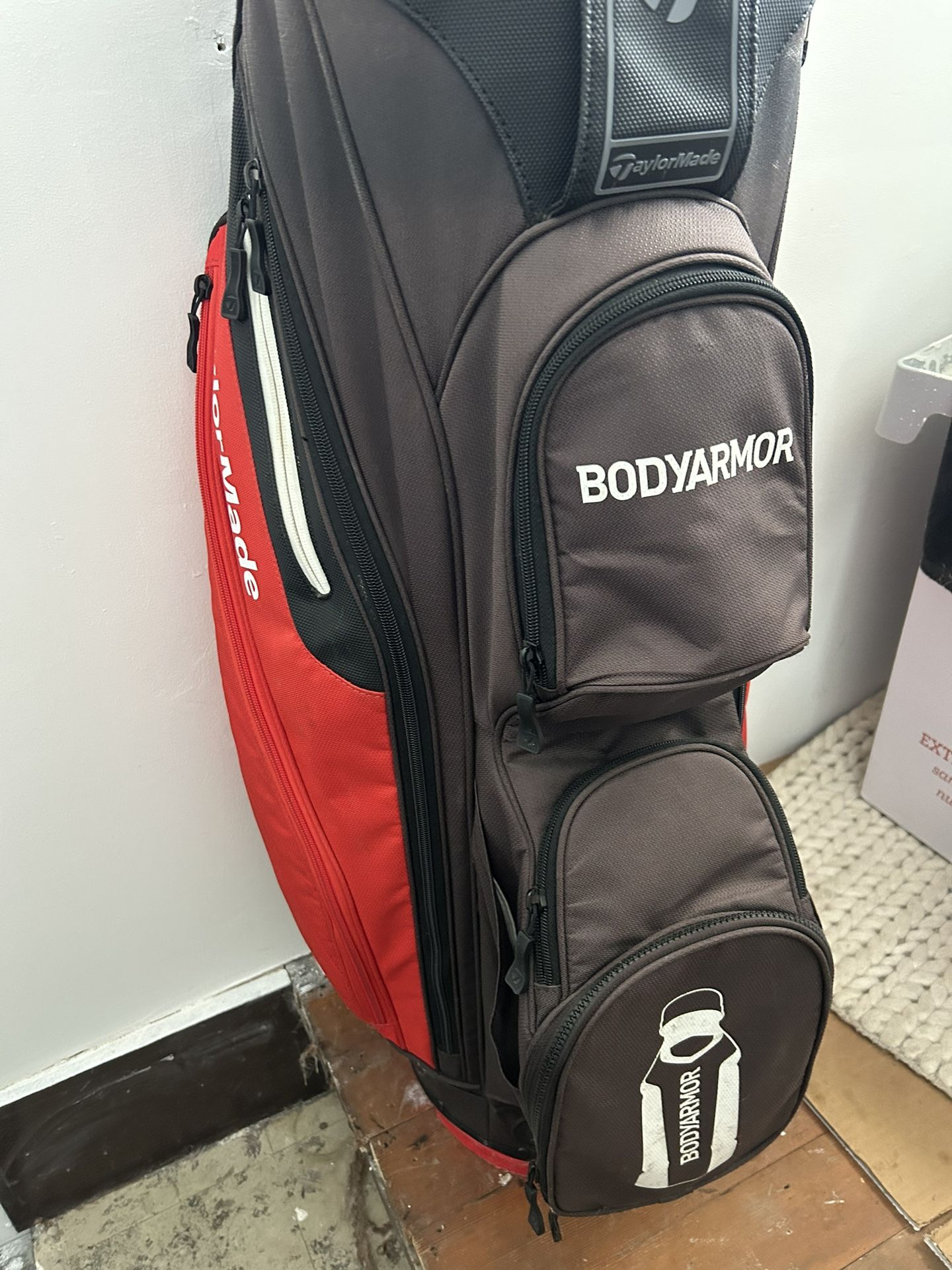 Taylor made Used Body Armor Golf Bag RARE