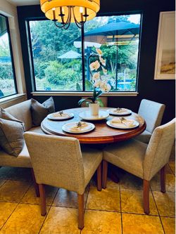 Dining table, chairs and bench