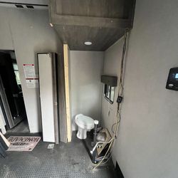 Fifth Wheel  Special Space To Get 16ft Cargo 
