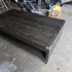 Coffee Table And Side Table 