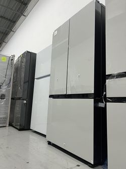 60% OFF BRAND NEW BESPOKE SAMSUNG WHITE GLASS REFRIGERATOR 