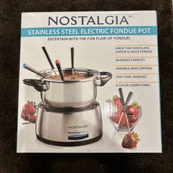 Nostalgia 6-Cup Electric Fondue Pot Set