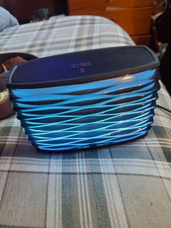 Ihome light up Blutooth speaker