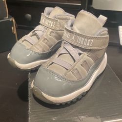 Toddler Cool Gray 11s