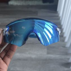 Oakley Glasses (Like New)