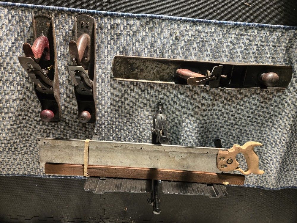 Antique Plaines And Saw 