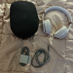 Beats Solo 4 Wireless Headphone (pink)