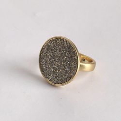 VERY NICE QUALITY RING SIZE 6.5 VINTAGE STAMPED  ESTATE FIND JEWELRY VINTAGE TO FASHION EXCELLENT CONDITION  